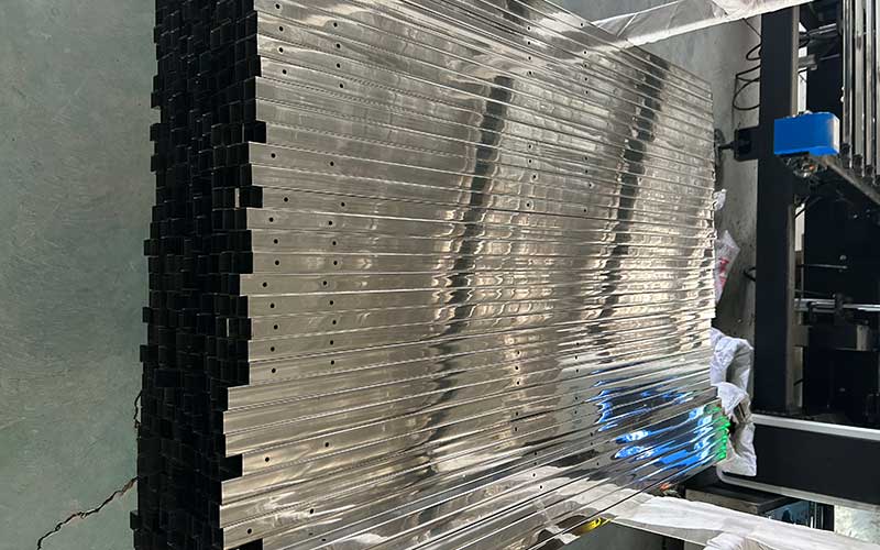 LX-K12MAX Enables Upgrades in Clothes Rack Manufacturing — A Successful Case Study of Efficient Stainless Steel Tube Cutting