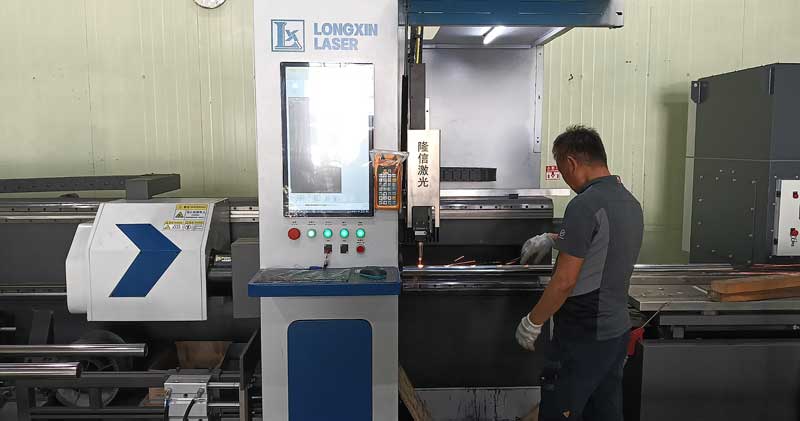 Case Study: Automating High-Precision Metal Tube Processing in South Korea with the LONX K24 Case Study: Automating High-Precision Metal Tube Processing in South Korea with the LONX K24