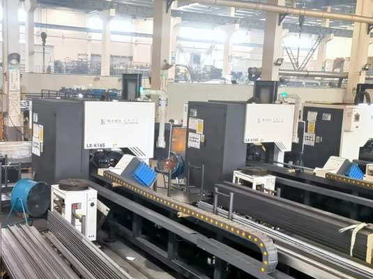 Comparison of laser cutting machine and traditional pipe cutting machine