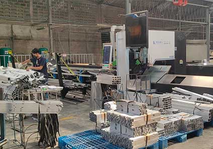 Automatic Bundle Loader Laser Pipe Cutting Machine - High Efficiency Tube Cutter